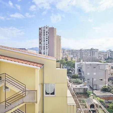 By Litto Apartment