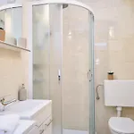 شقة By Litto سبليت